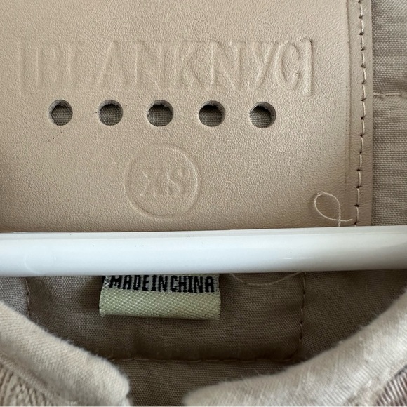 Blanknyc Forrest cropped zip up quilted jacket women’s - Picture 6 of 9